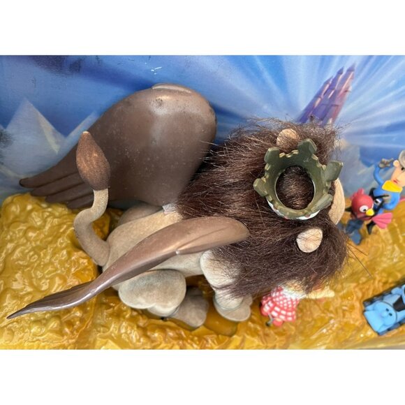 Rudolph Welcome to Misfit Island King Moonracer Doll Train Ostrich Elephant Box - Picture 6 of 6